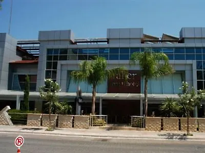 Faber מלון דירות 3*