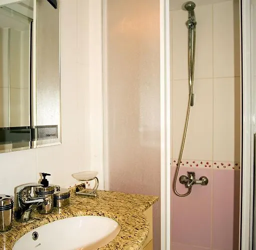 Apart Otel Faber İçmeler